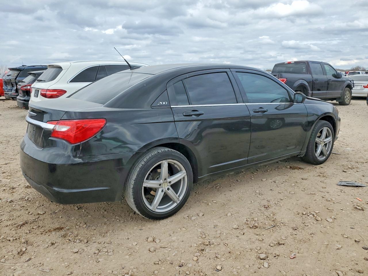 2012 Chrysler 200 lx