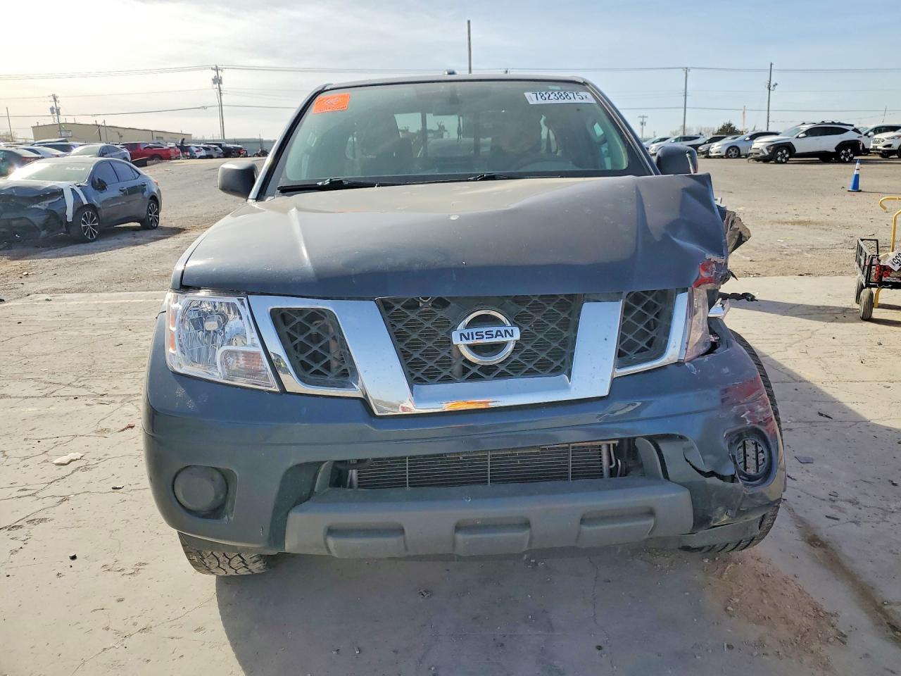 2015 Niss Frontier SV