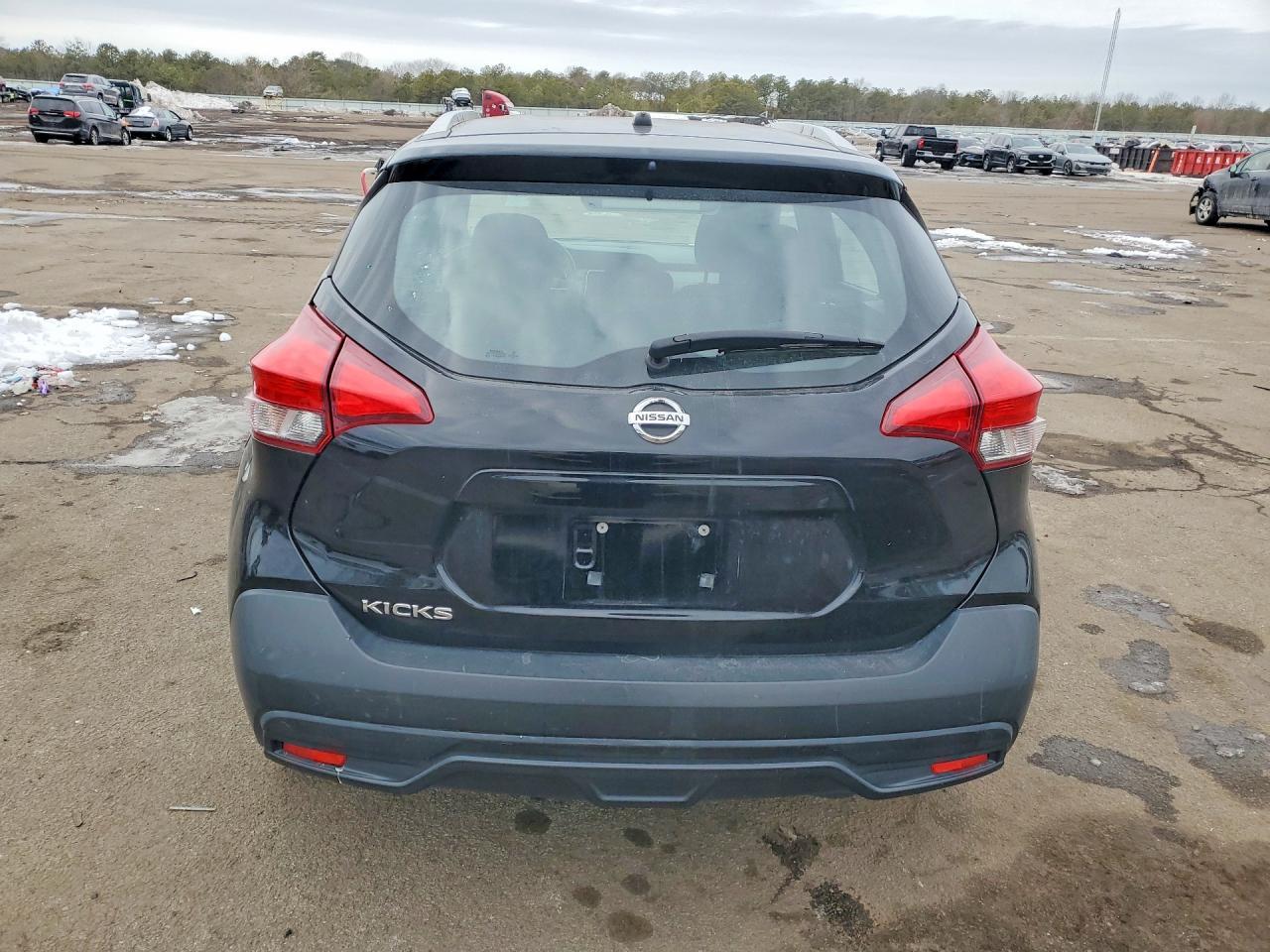 2019 Nissan Kicks s