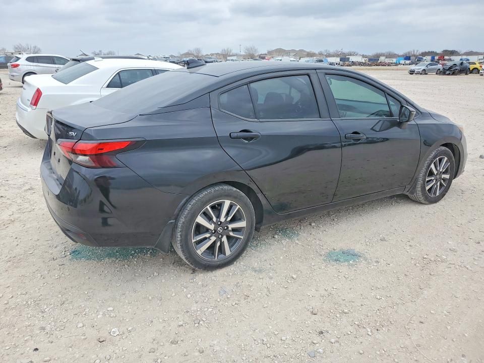 2020 Nissan Versa sv