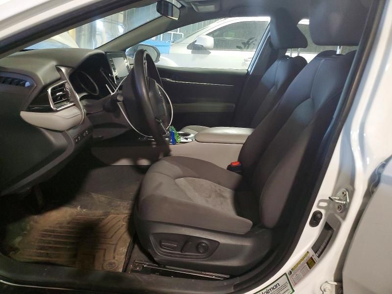 2023 Toyota Camry Hybrid le