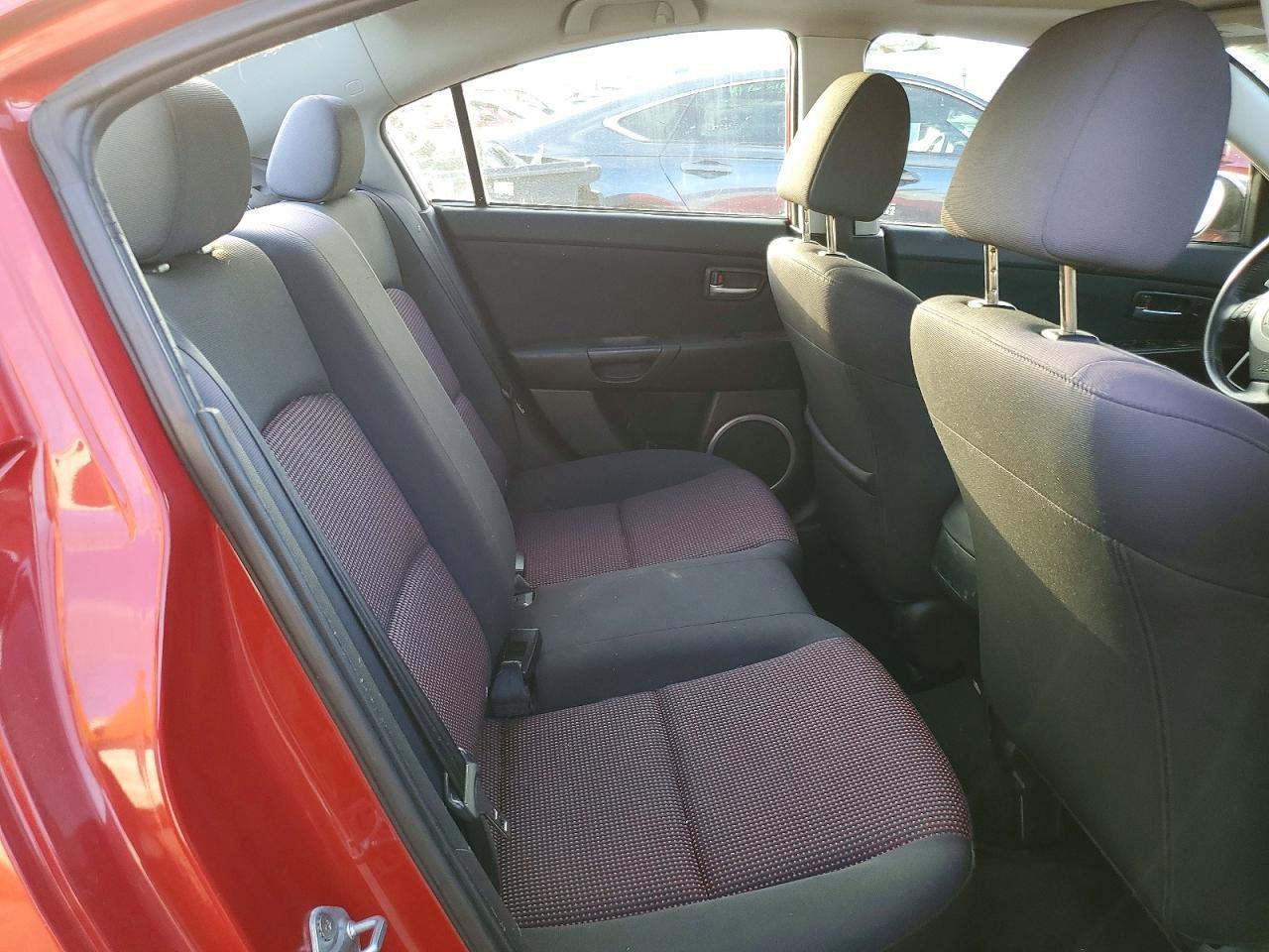2005 Mazda 3 S
