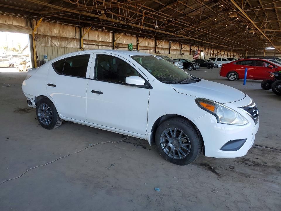 2016 Nissan Versa s