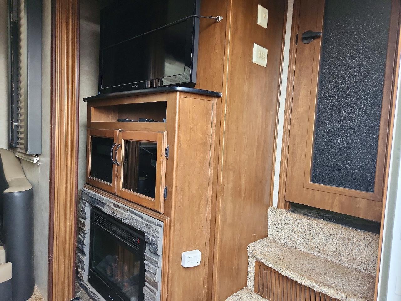 2013 Keystone 2013 Kutb Raptor RP3-Camper