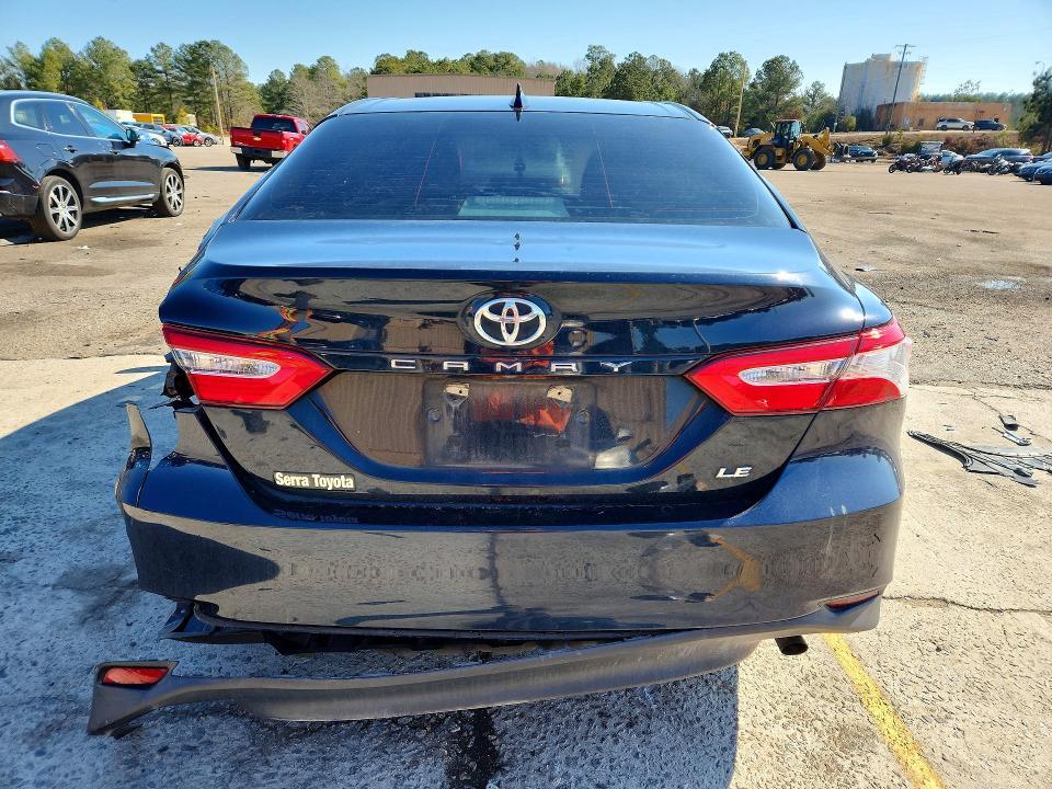 2020 Toyota Camry le
