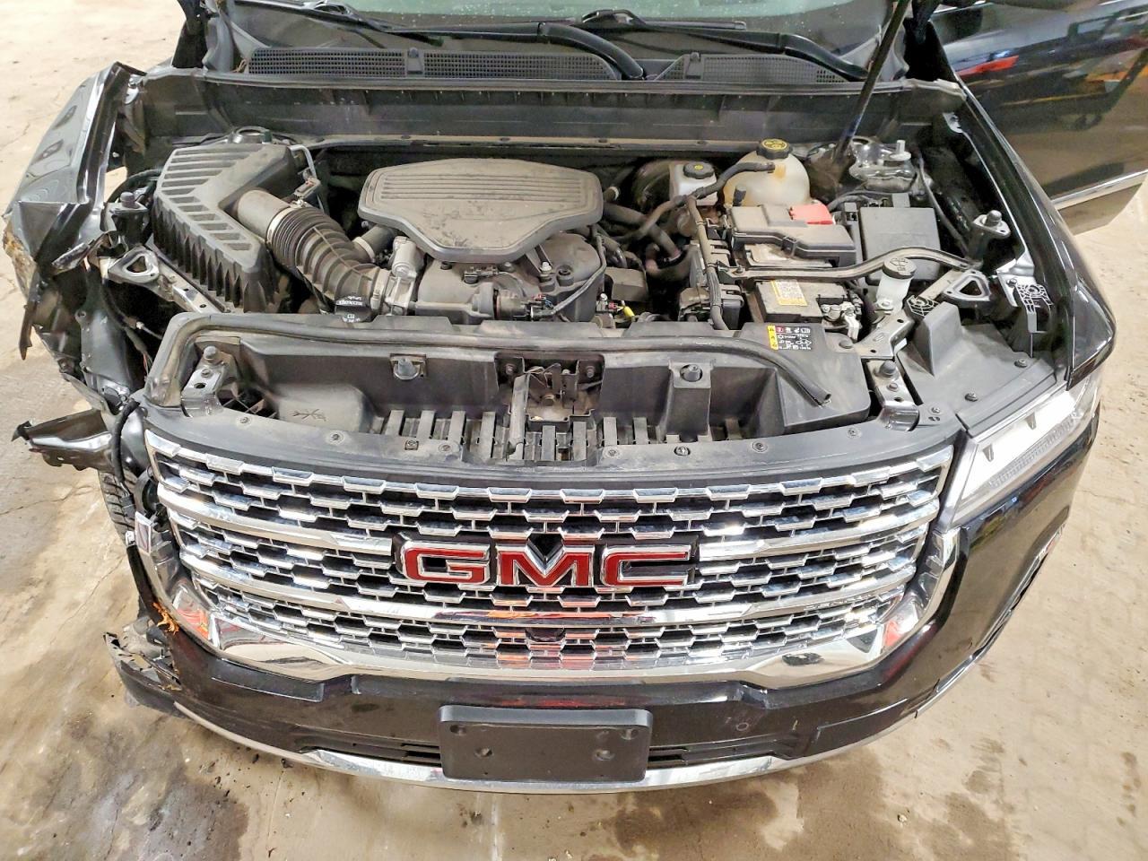 2022 GMC Acadia Denali