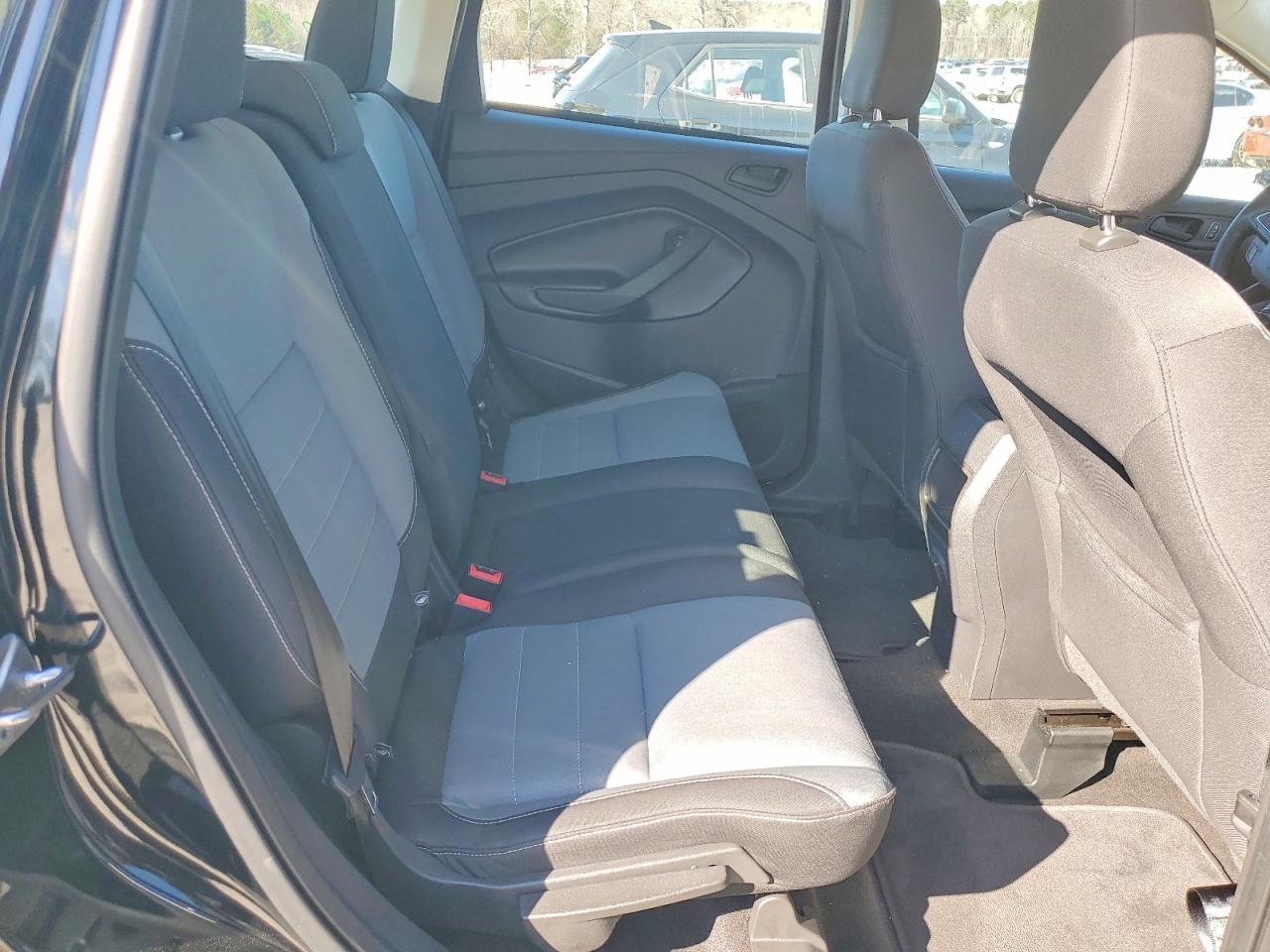 2018 Ford Escape s