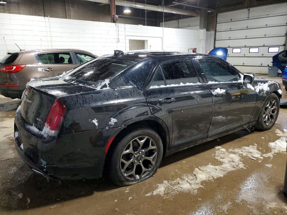 2016 Chrysler 300 s