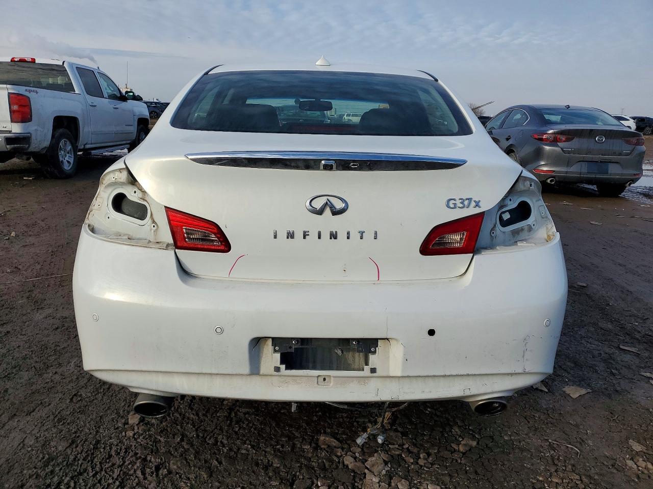 2013 Infinity G37
