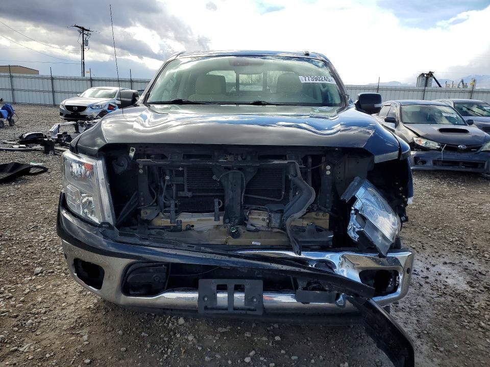 2018 Nissan Titan SV