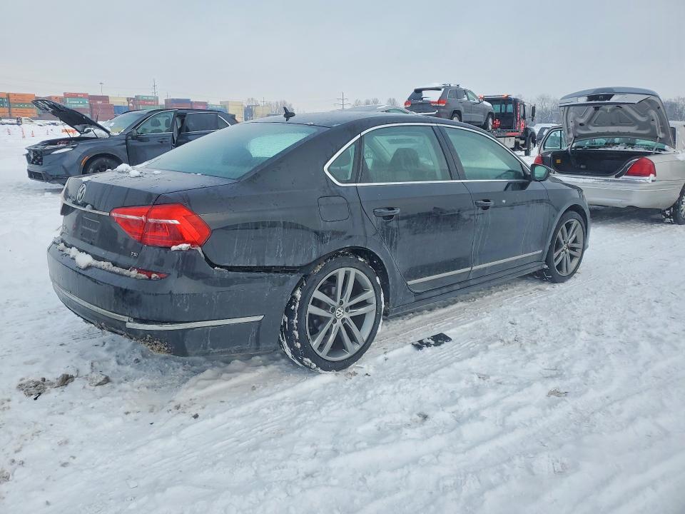 2016 Volkswagen Passat s