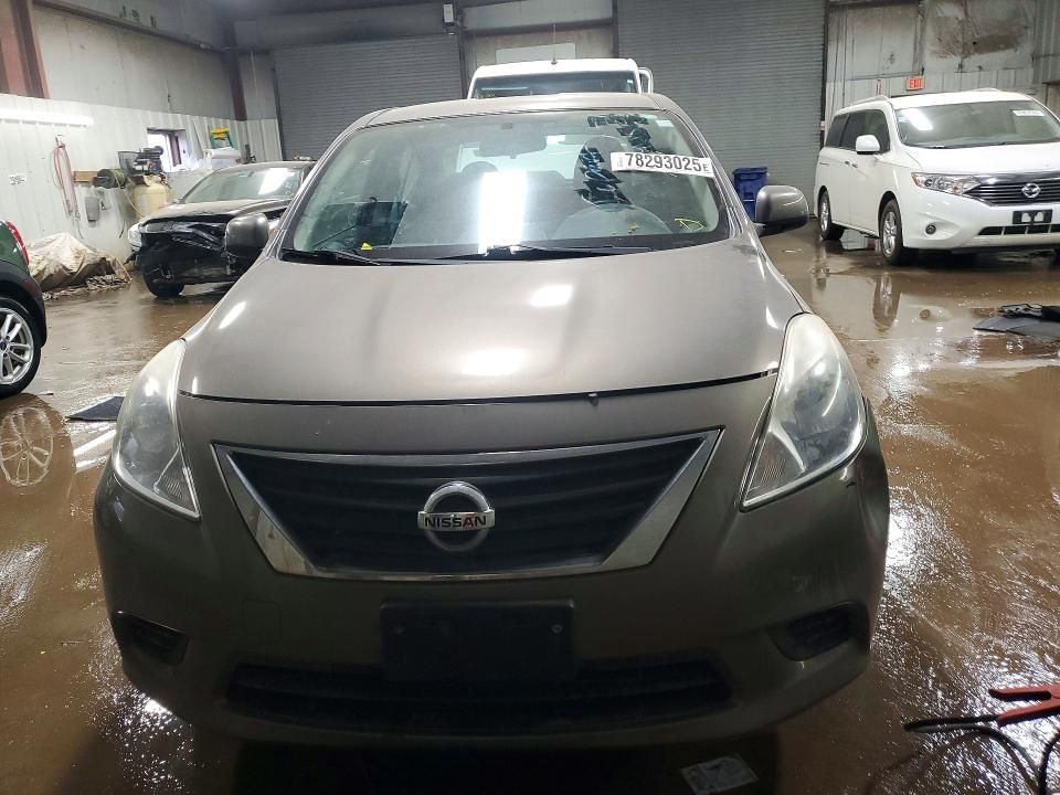 2012 Nissan Versa 1.6 s
