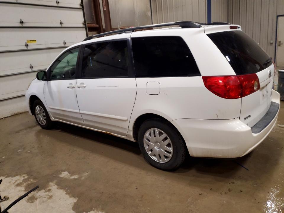2007 Toyota Sienna le 8-passenger