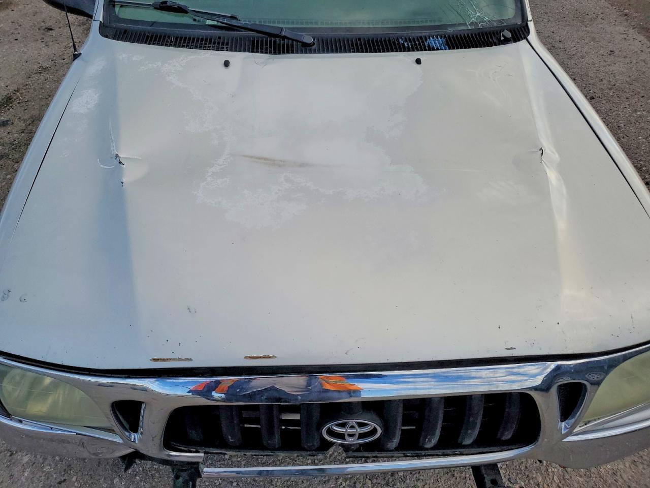 2004 Toyota Tacoma Base