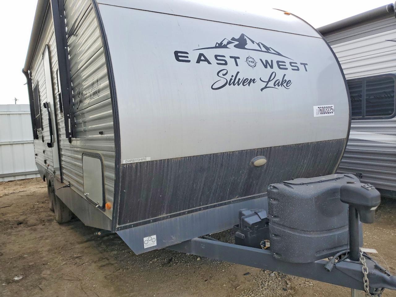 2022 East Manufacturing TO West Silver Lake Camper