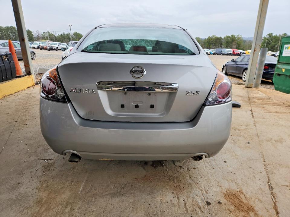 2010 Nissan Altima Base