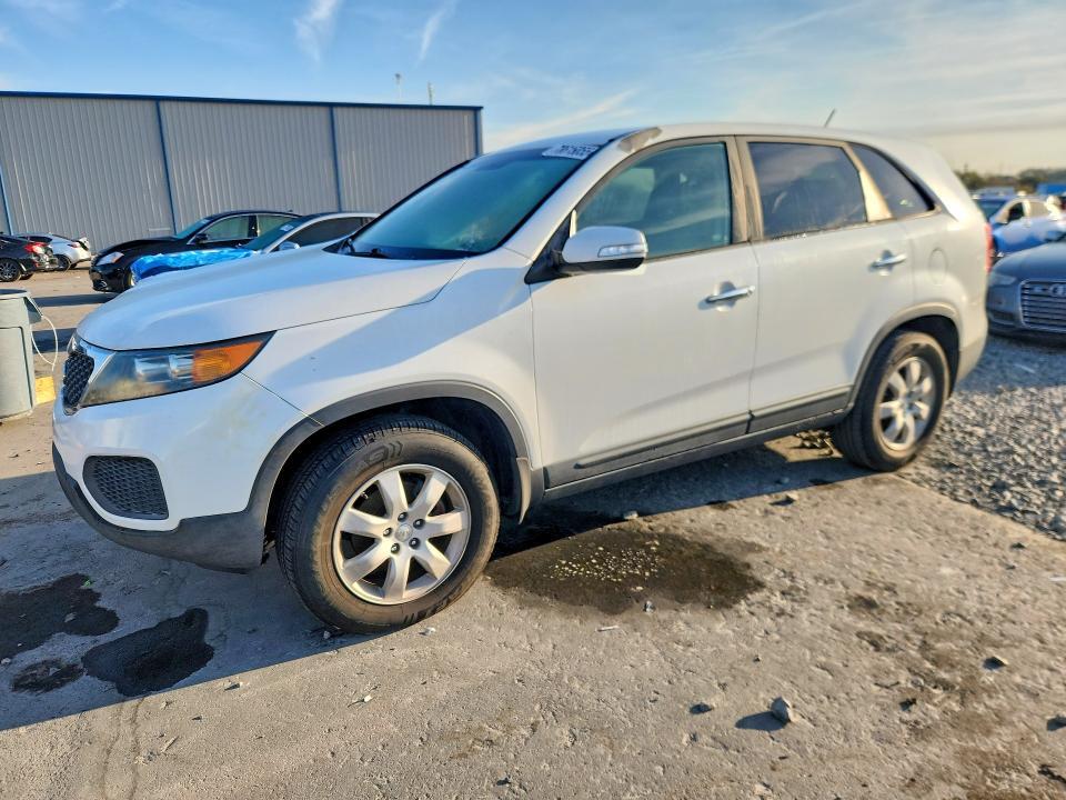 2013 KIA Sorento lx