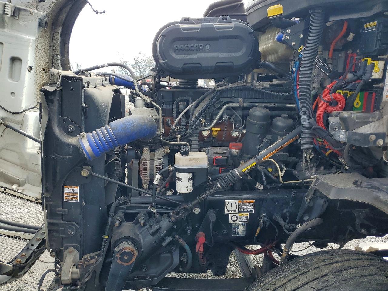 2023 Kenworth T680 Semi Truck