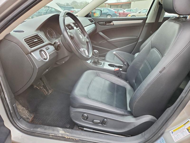 2013 Volkswagen Passat se