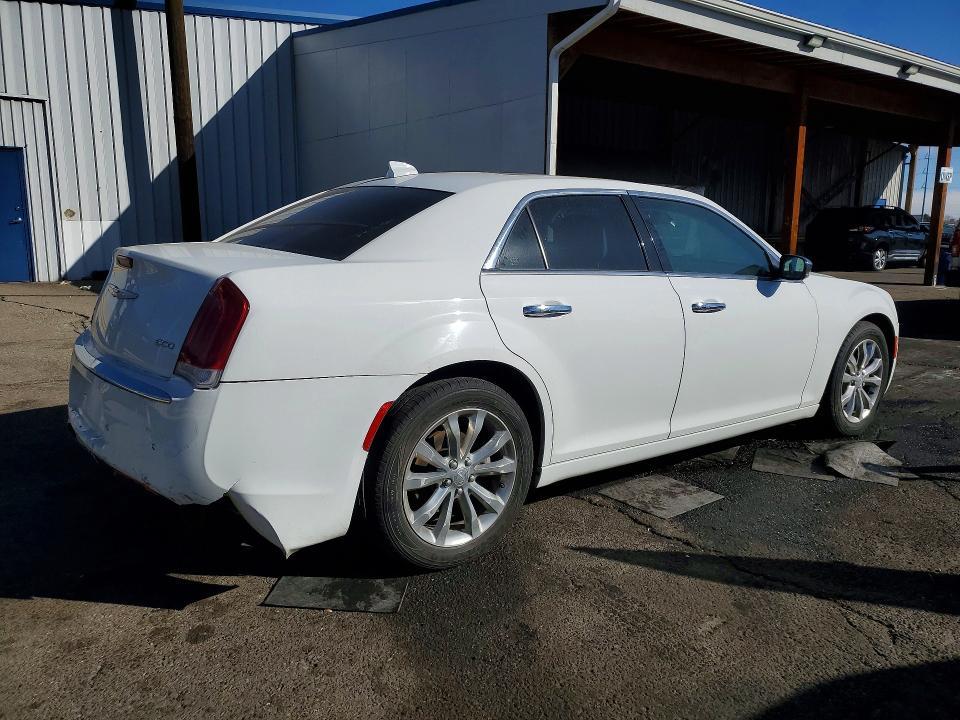 2018 Chrysler 300 Limited