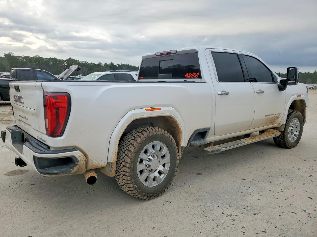 2020 GMC Sierra K2500 Denali