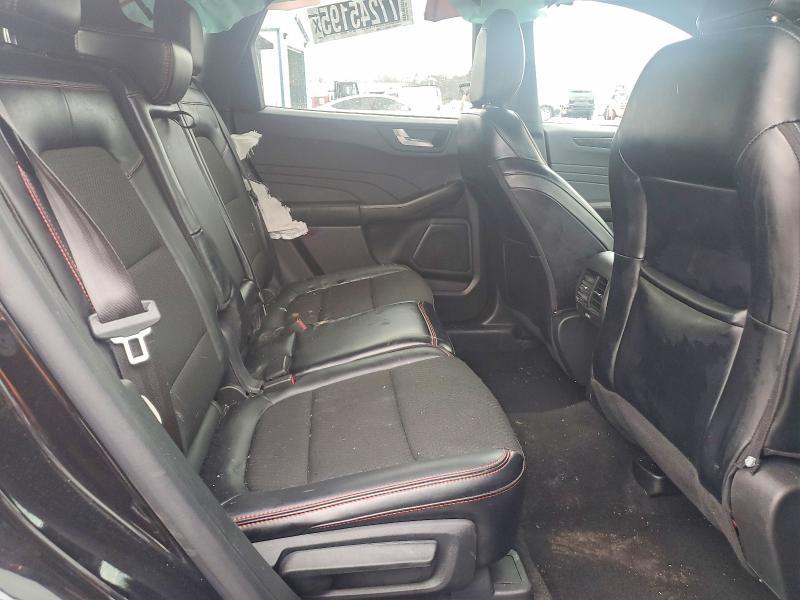 2025 Ford Escape st Line