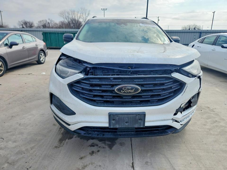 2023 Ford Edge se