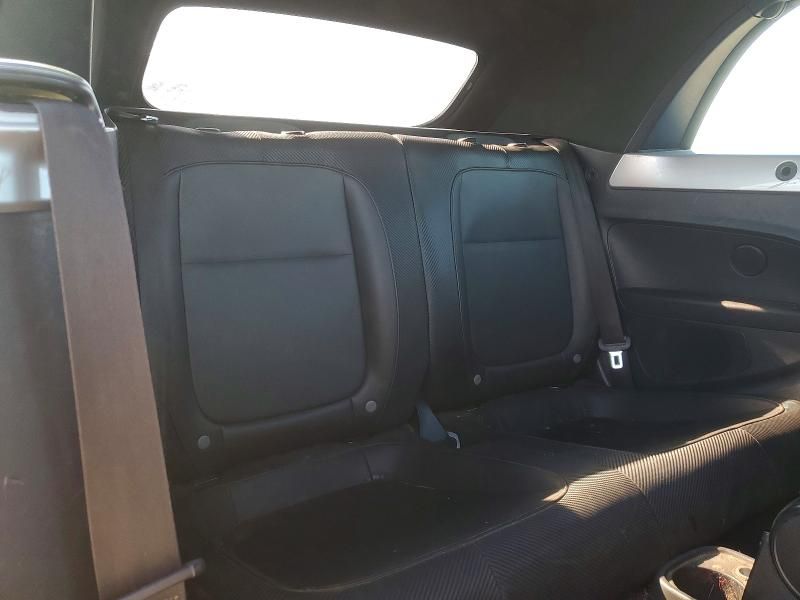 2016 Volkswagen Beetle S/se