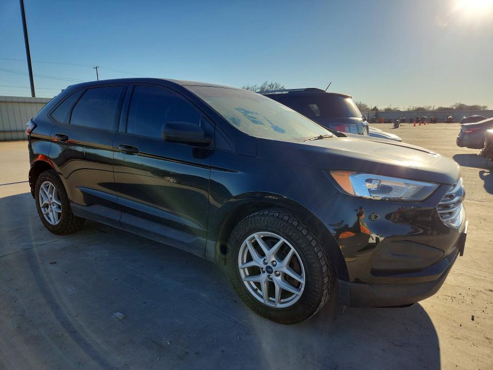 2021 Ford Edge se