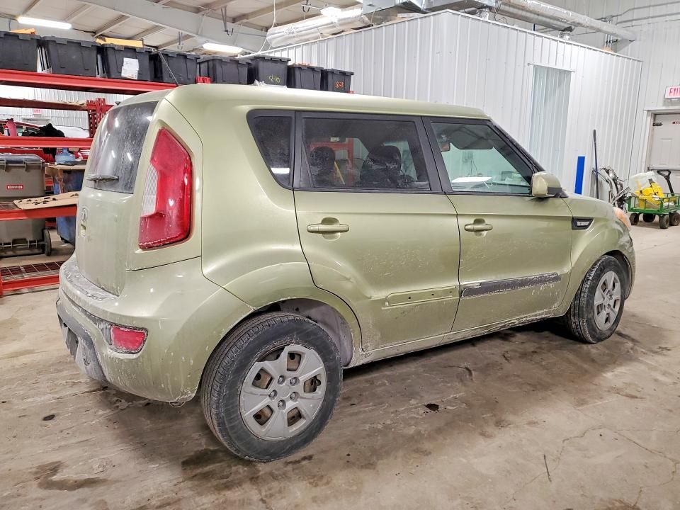 2013 KIA Soul Base