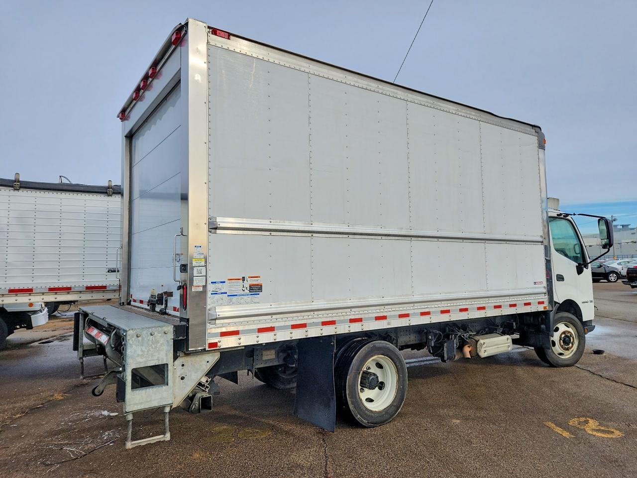 2020 Hino 195-Refrigerated BOX Truck