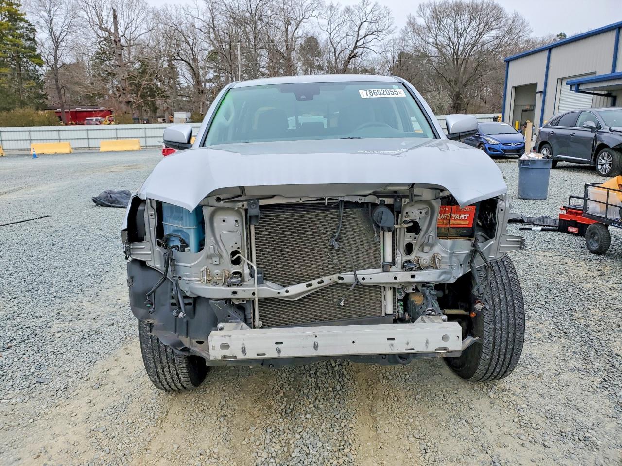 2018 Toyota Tacoma SR