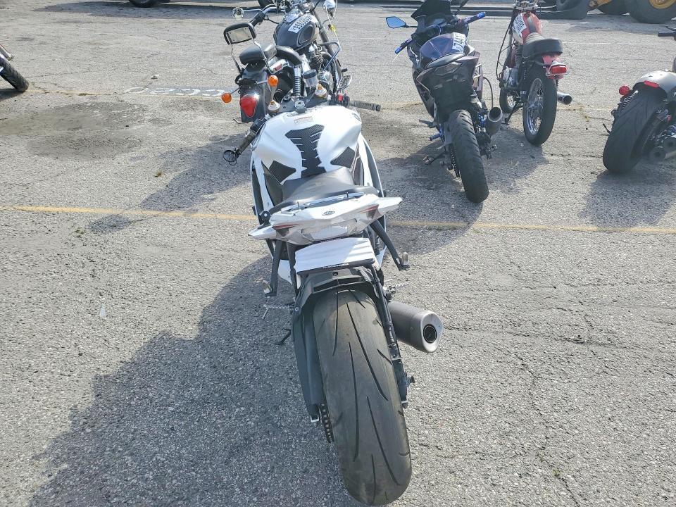 2015 Yamaha Yzfr6 c