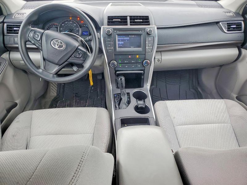 2015 Toyota Camry le