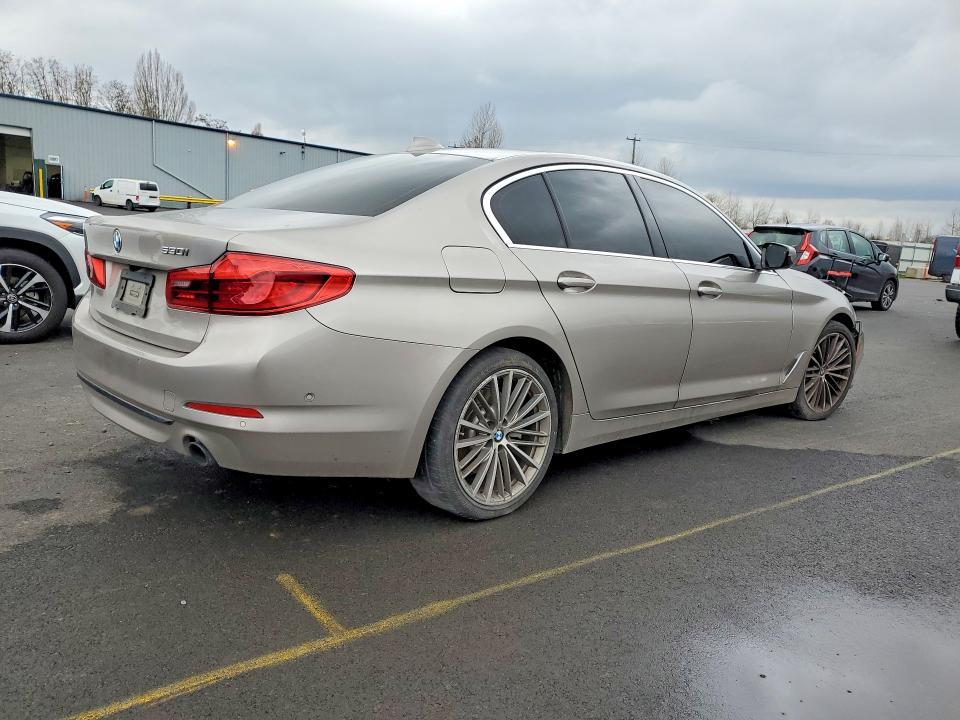 2019 BMW 530 i