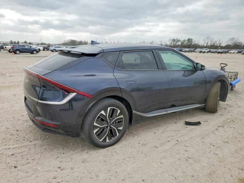 2023 KIA EV6 Light