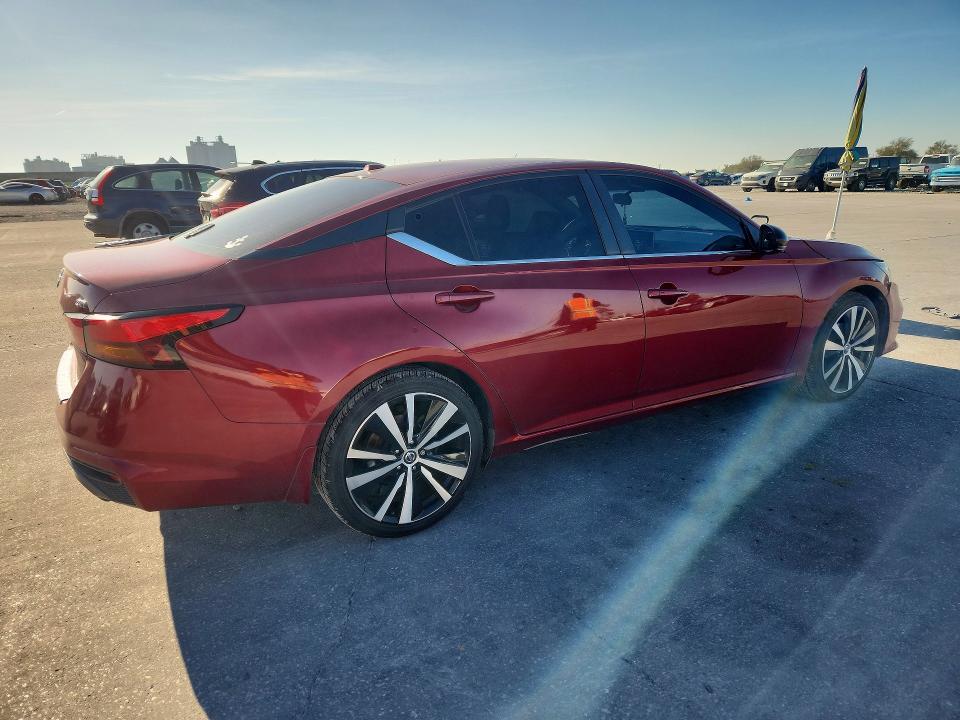 2021 Nissan Altima 2.5 sr