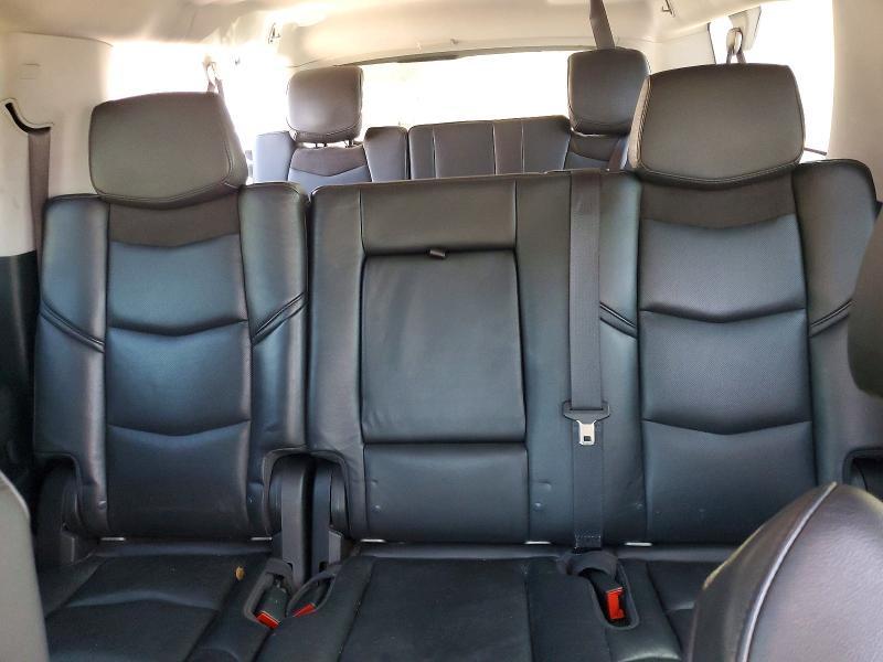 2018 Cadillac Escalade esv Luxury