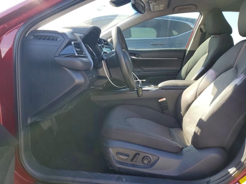 2020 Toyota Camry le