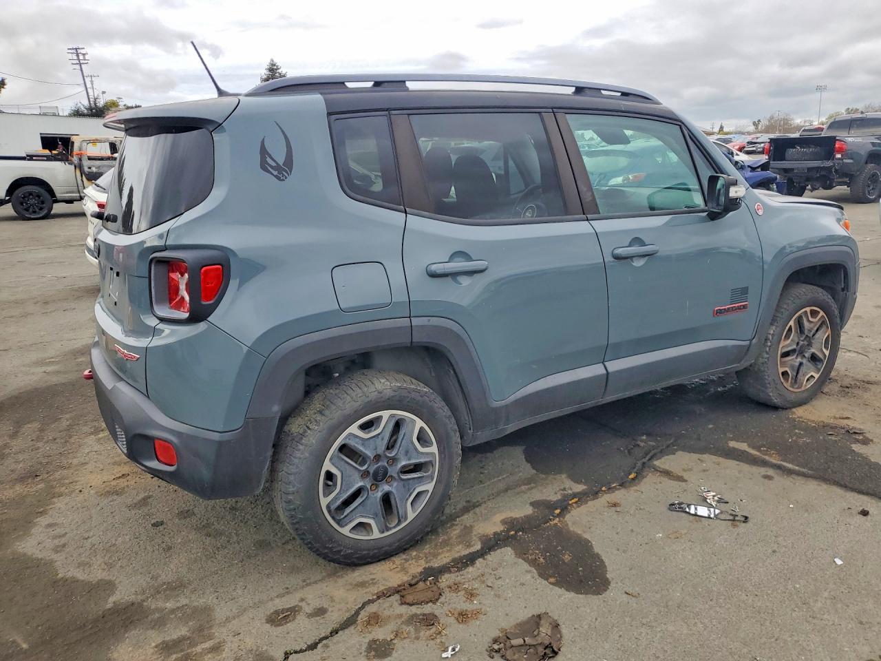 2015 Jeep Renegade Trailhawk