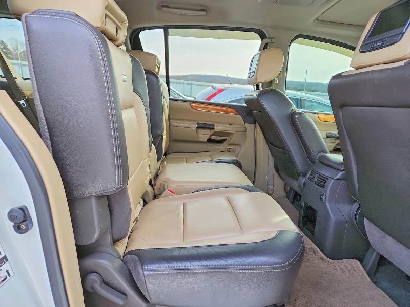 2014 Nissan Armada sv