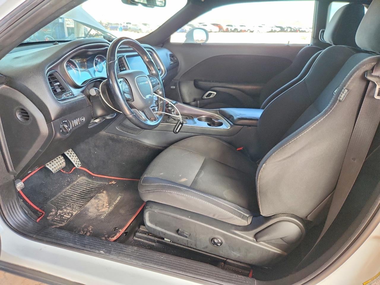 2015 Dodge Challenger r