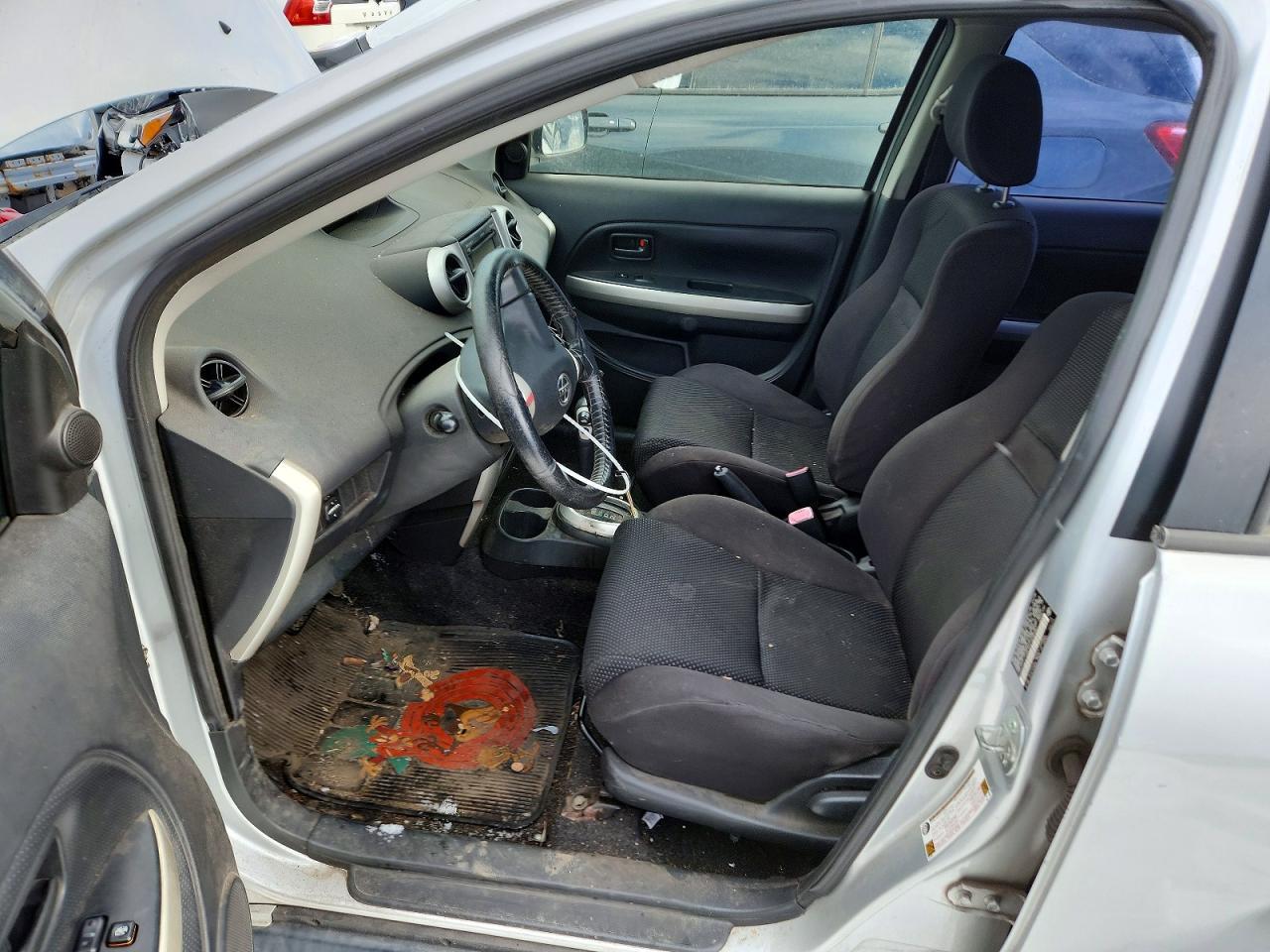 2005 Scion XA