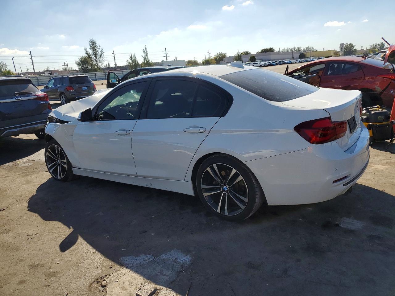 2018 BMW 330 i