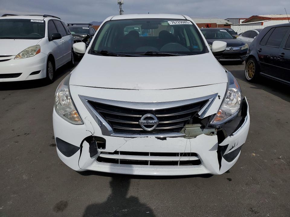 2018 Niss Versa