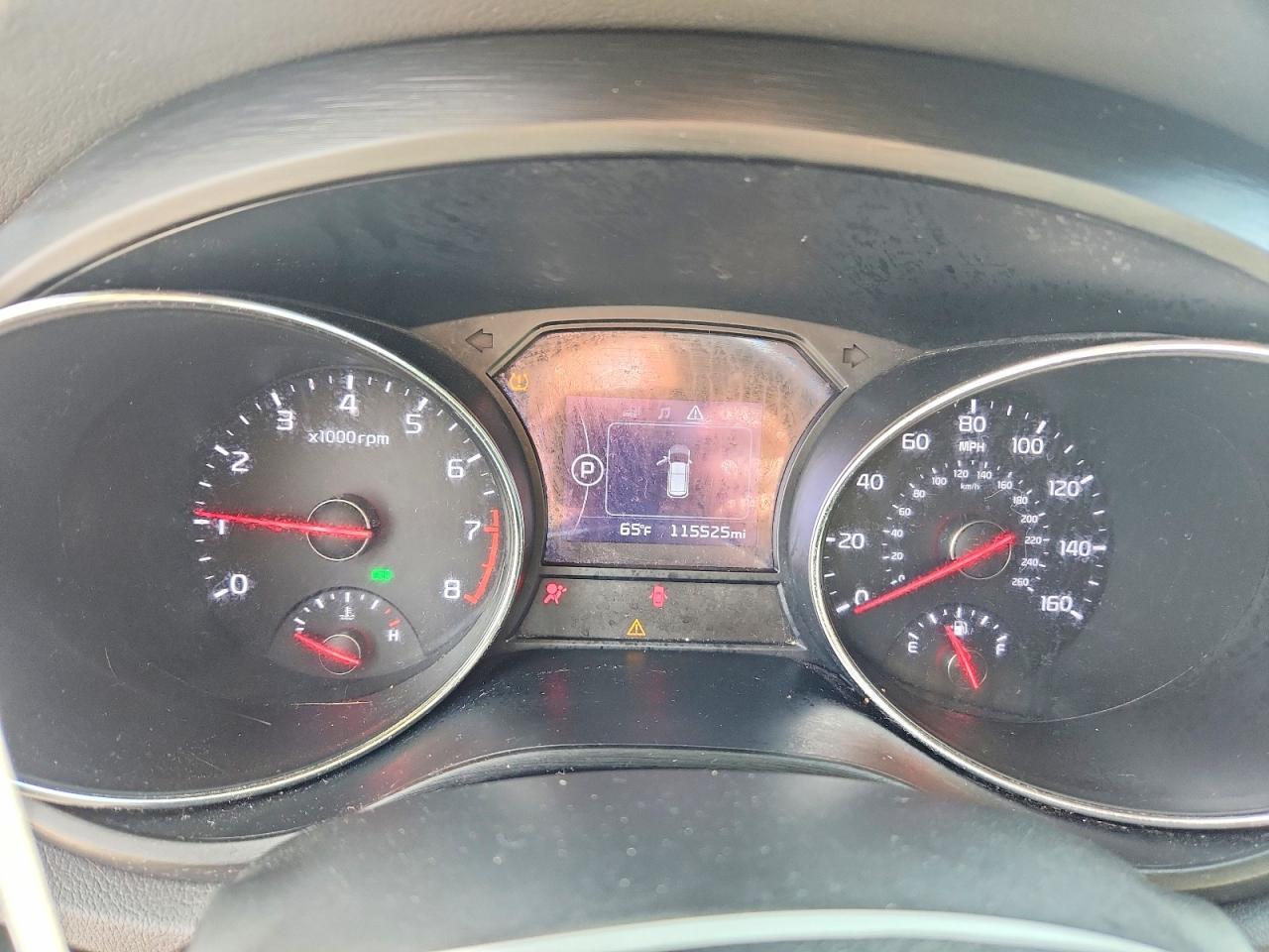2017 KIA Sedona lx
