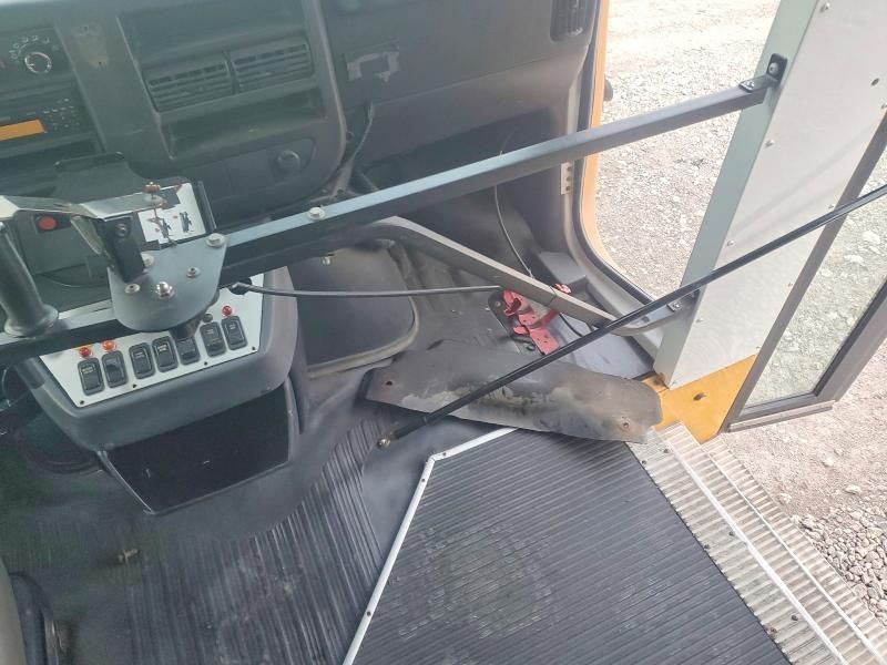 2013 Chevrolet 2013 Collins Bantam G4500-School Bus