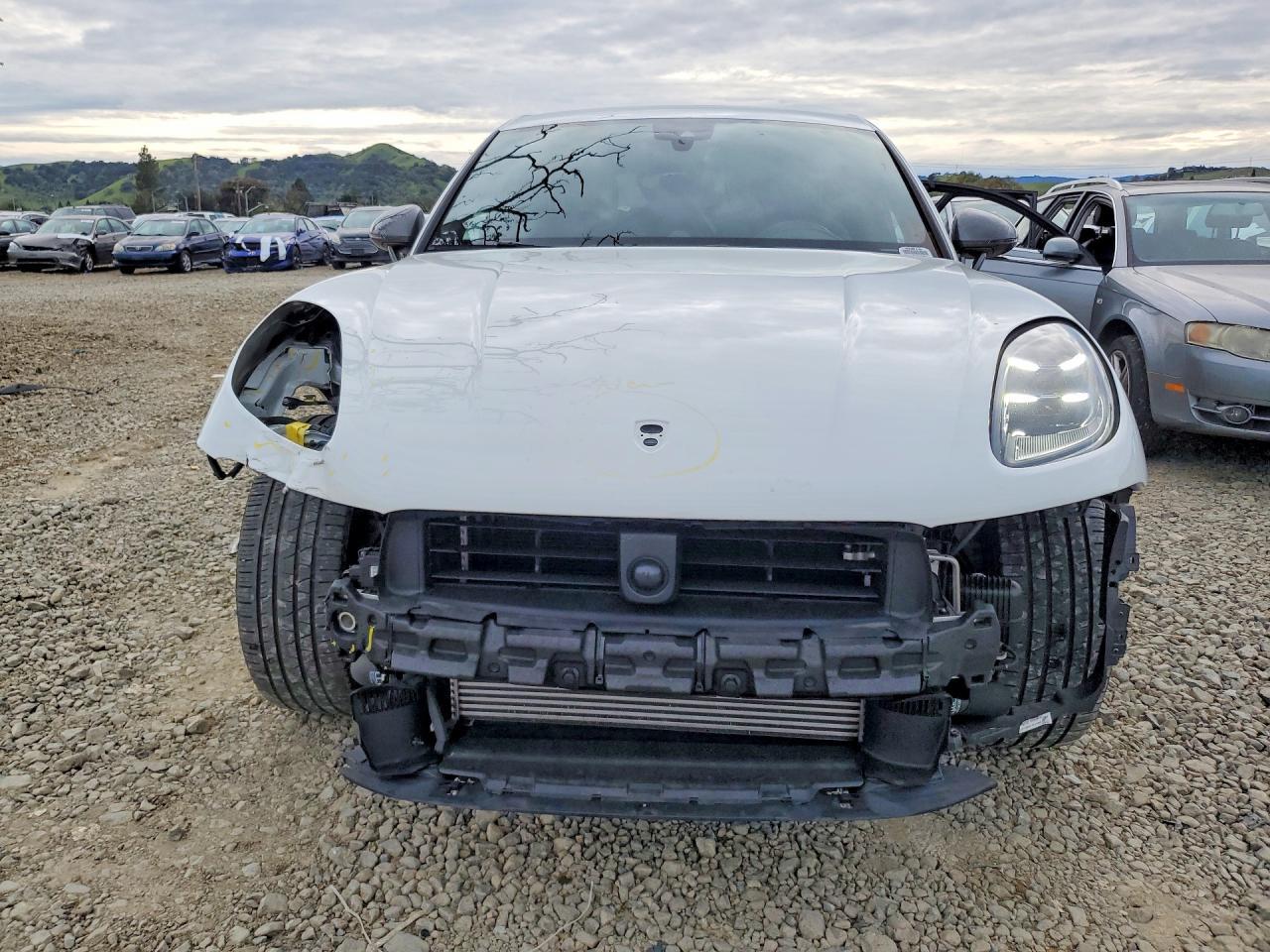 2024 Porsche Macan Base