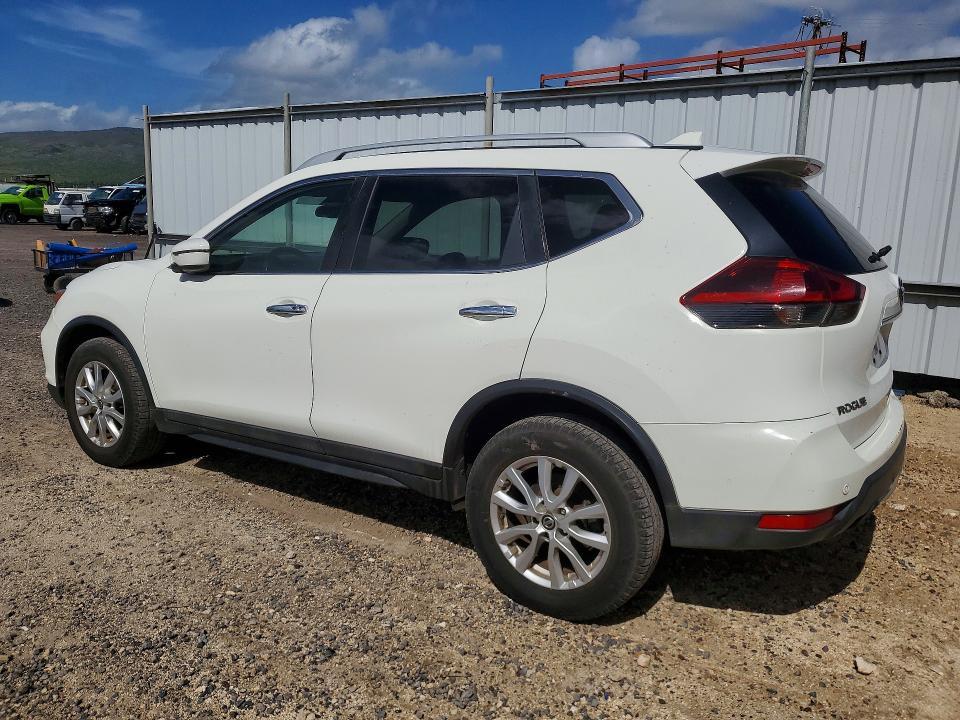 2020 Nissan Rogue sv