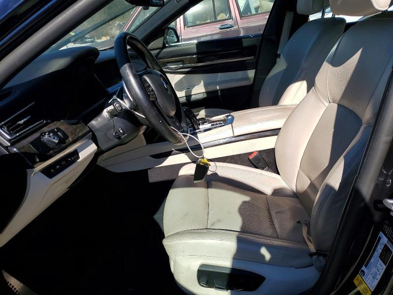 2015 BMW 750 i